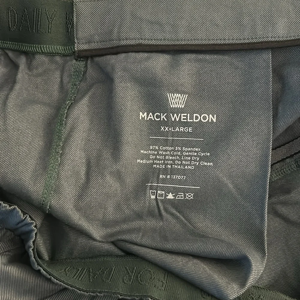 Men's  Pants - Picture 4 of 4